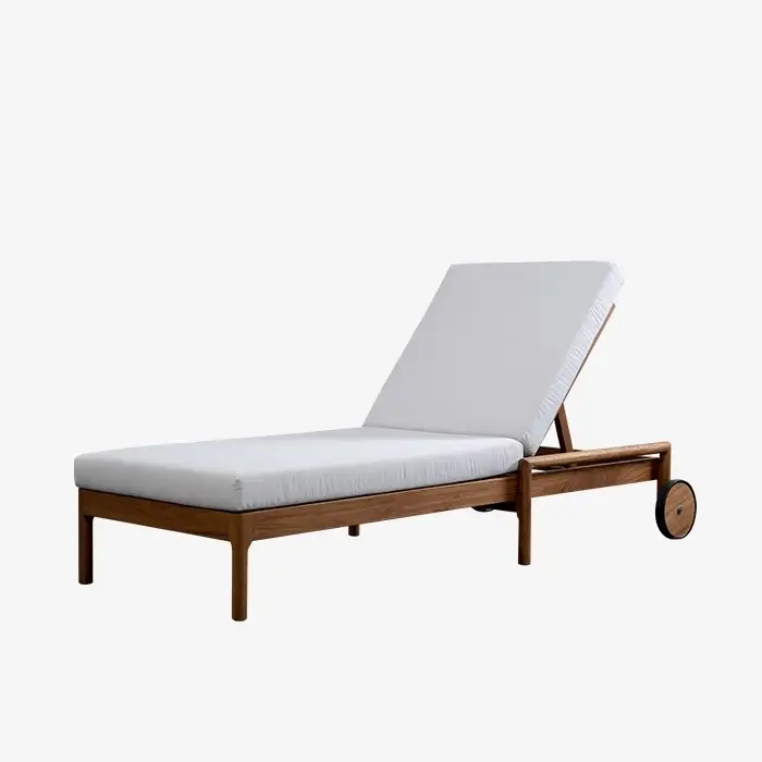 SFJATTA Chaise Longue Esterno in Vimini PE, Sedia da Esterno a gravità Zero Reclinabile, Poltrona Lounge Piscina in Rattan PE Sedie Patio per Interni ed Esterni con Poggiapiedi, per Patio da Giardino