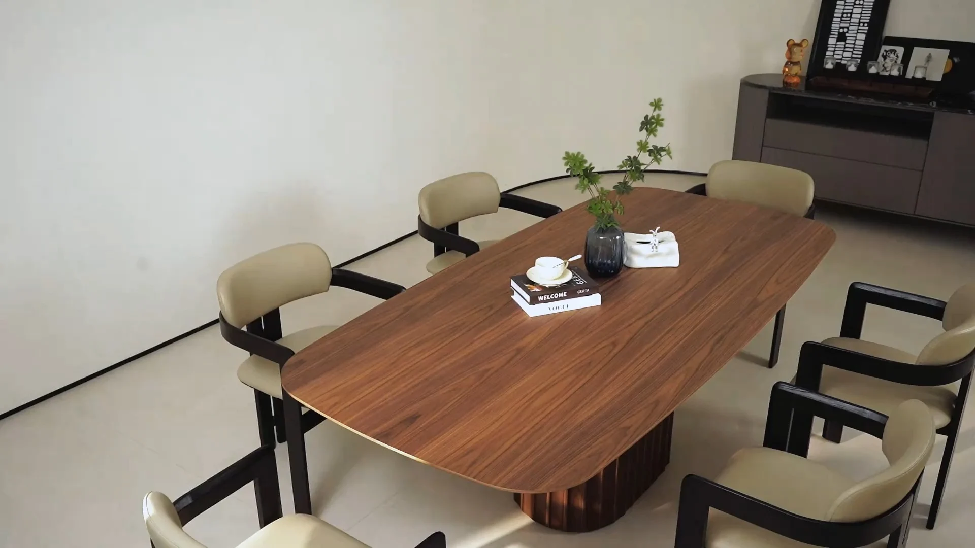 Miglio Black Armrest Dining Chair Ash Wood HC30 1